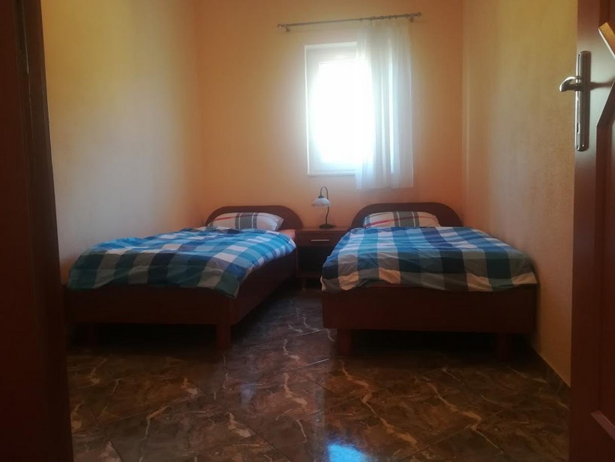 Apartments Barisic Hrvatskih Zrtava 404 Seget Vranjica Trogir Exterior foto